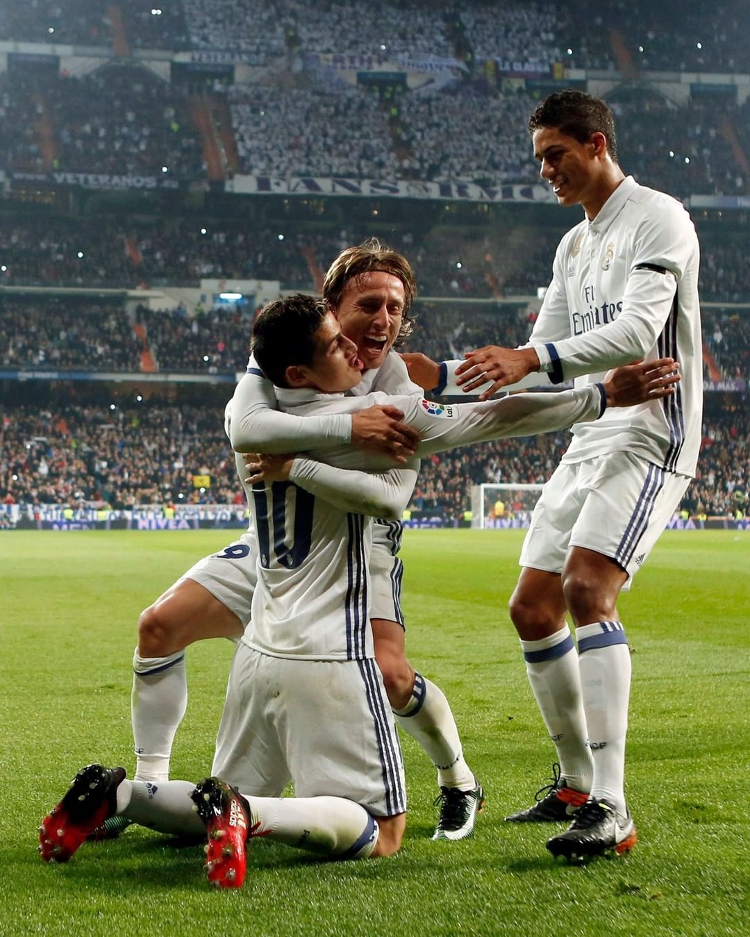 一直吸引着 一直吸引着