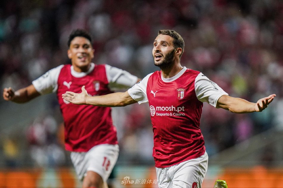 以詹姆斯为 以詹姆斯为